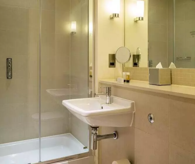 Standard Room, The Resident Kensington