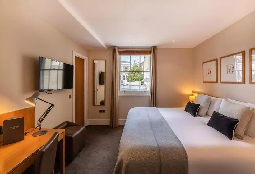 Standard Room, The Resident Kensington