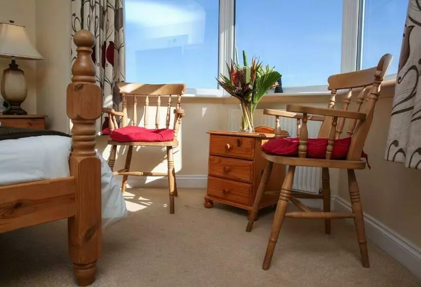 オーシャンビュースーペリアールーム, The Seacliffe   Whitby