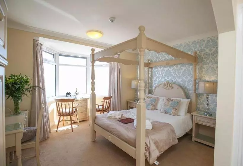オーシャンビューデラックスルーム, The Seacliffe   Whitby