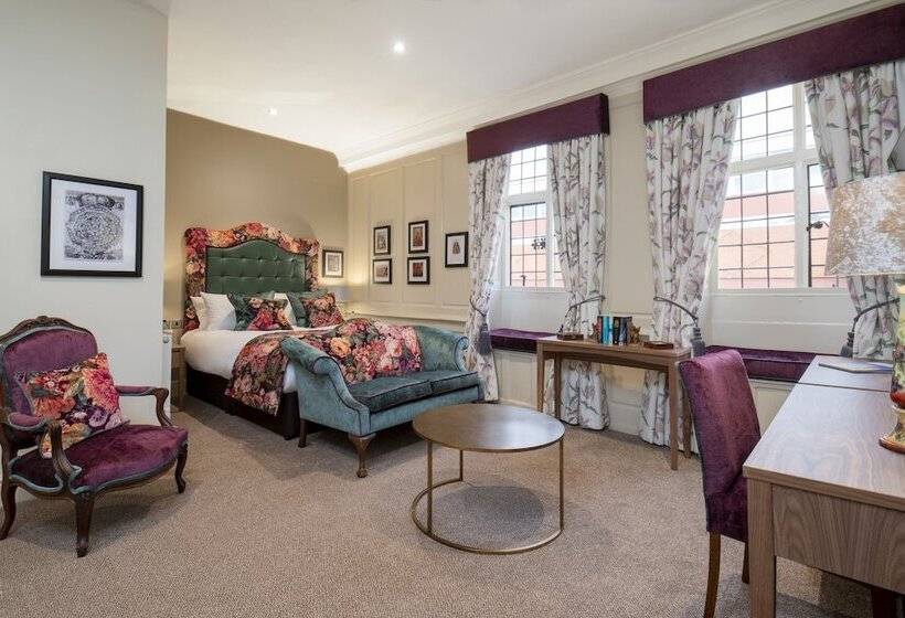 Номер Superior, The Tudor House Hotel, Tewkesbury, Gloucestershire