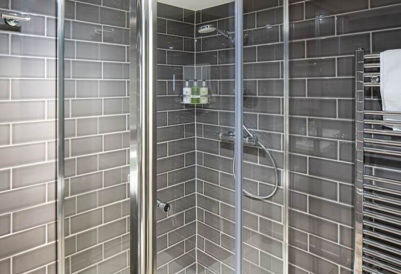 Номер Deluxe, The Tudor House Hotel, Tewkesbury, Gloucestershire