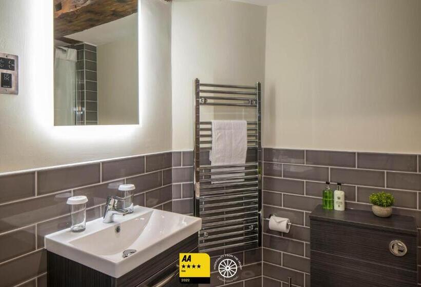Номер Стандарт, The Tudor House Hotel, Tewkesbury, Gloucestershire