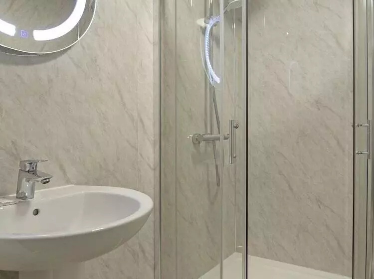 اتاق استاندارد چهار تخته, Townhouse Apollo, Hyde Park