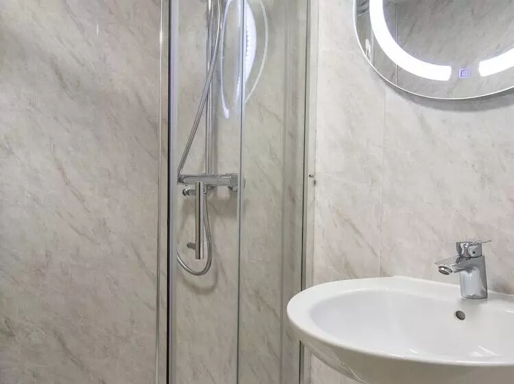 اتاق استاندارد سه نفره, Townhouse Apollo, Hyde Park