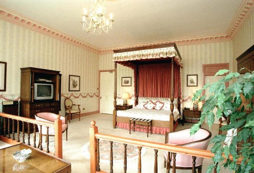 Номер Superior Кровать Кинг, Tre Ysgawen Hall & Spa