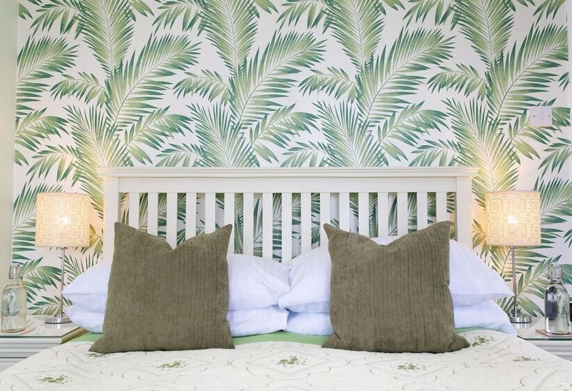 Номер Deluxe Вид на Море, Shelleven Guest House