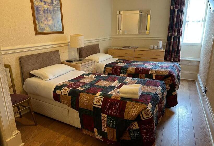 Standart Oda, Strathpeffer Hotel