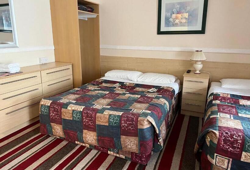 Семейный Номер, Strathpeffer Hotel