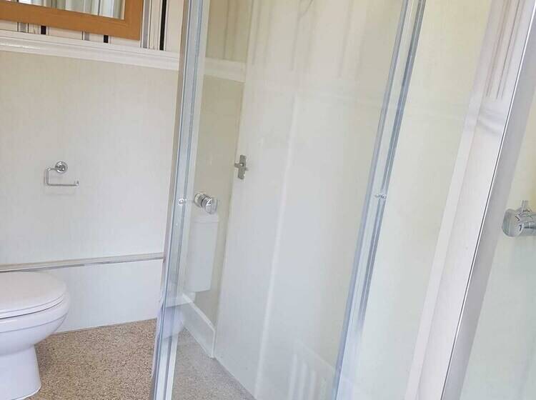 غرفة قياسية فردية, The Lismore Hotel