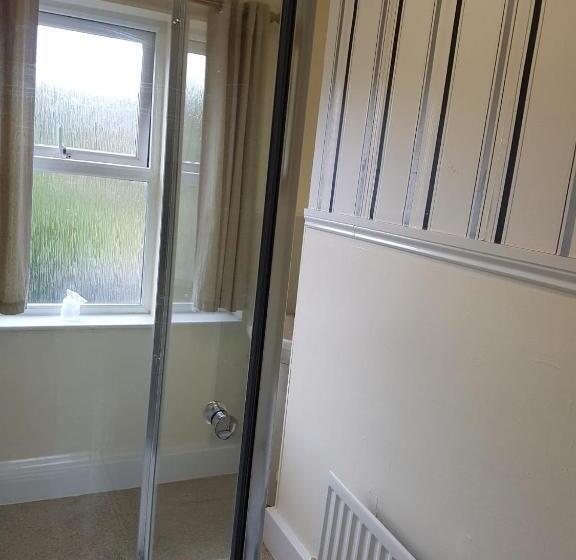 غرفة قياسية فردية, The Lismore Hotel