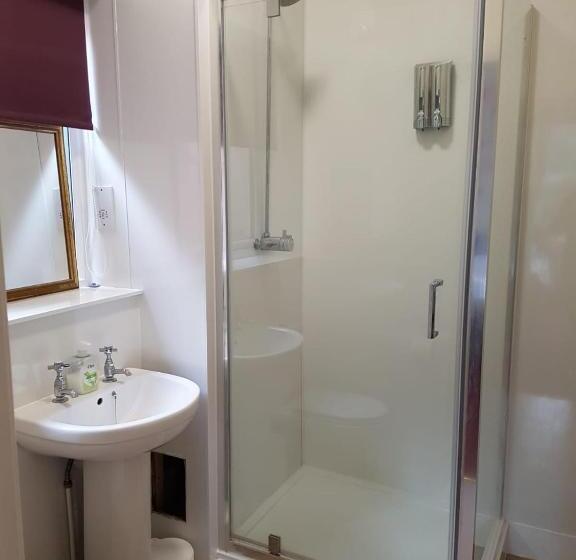 غرفة عائلية, The Lismore Hotel