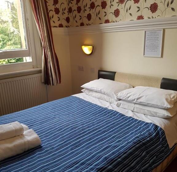 غرفة قياسية ثلاثية, The Lismore Hotel