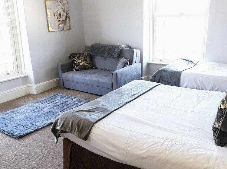 패밀리 룸, Meadowsweet