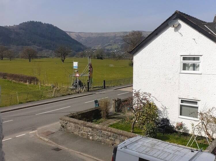 스탠다드 트리플 룸, Meadowsweet