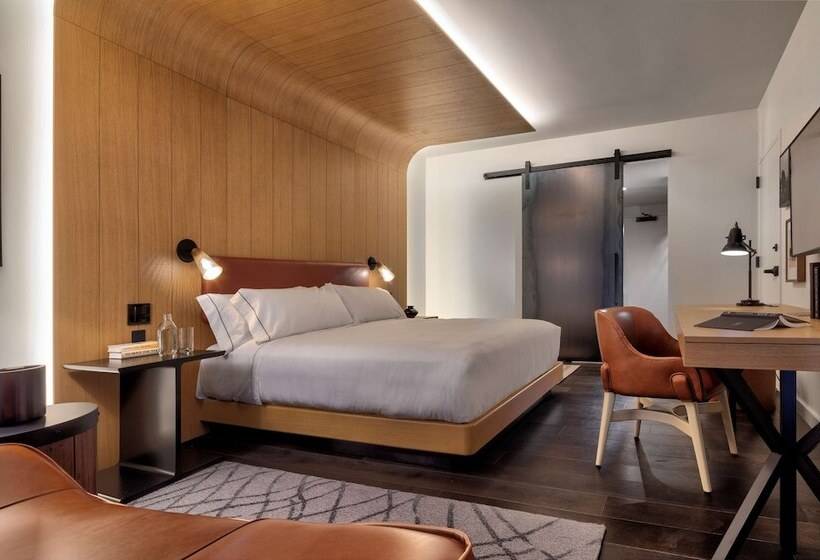 景色の見えるダブルベッドスタンダードルーム, Canopy By Hilton Baltimore Harbor Point