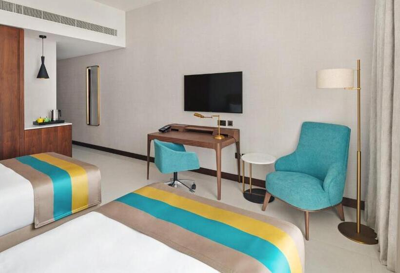 اتاق استاندارد با چشمانداز شهر, Holiday Inn Dubai Al Maktoum Airport, An Ihg