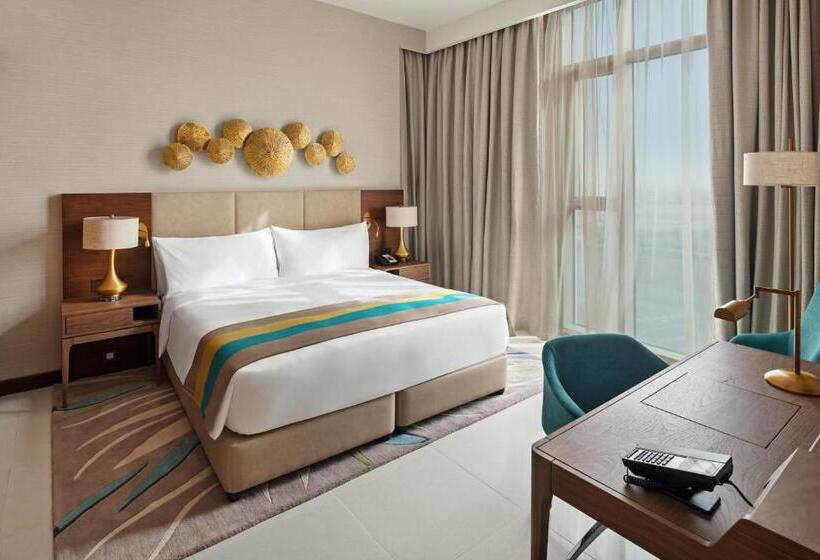 Номер Премиум, Holiday Inn Dubai Al Maktoum Airport, An Ihg