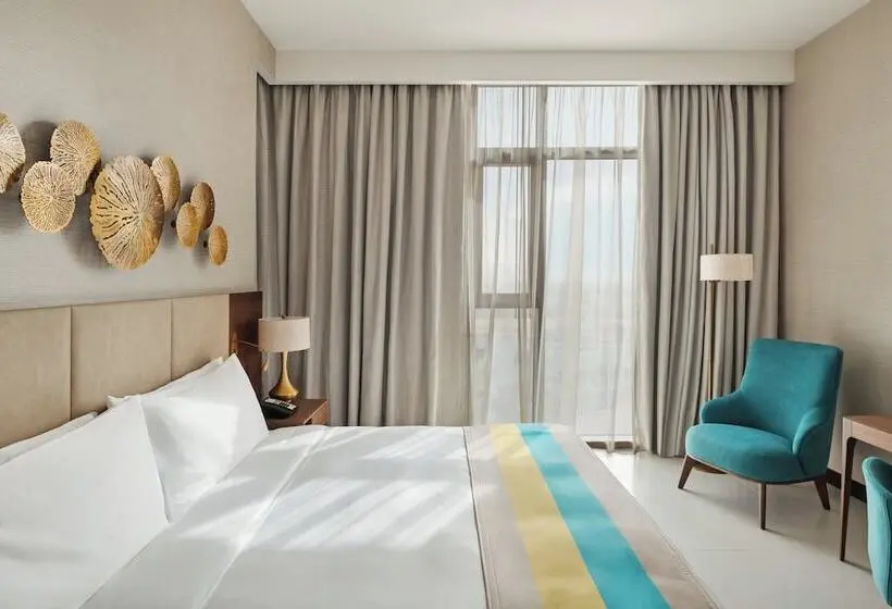 اتاق استاندارد با چشم‌انداز شهر, Holiday Inn Dubai Al Maktoum Airport, An Ihg