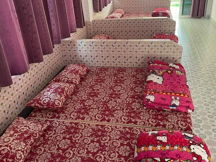 חדר בסיסי, Parichart Homestay