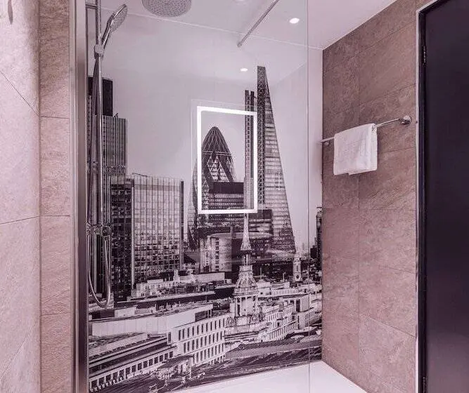 اتاق استاندارد, Radisson Red London Heathrow