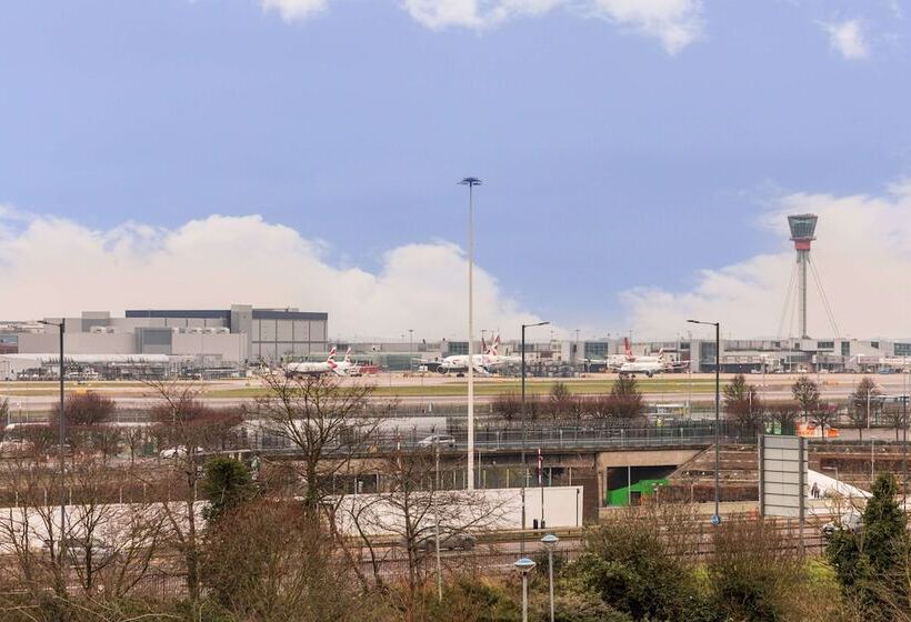 行政房间, Radisson Red London Heathrow