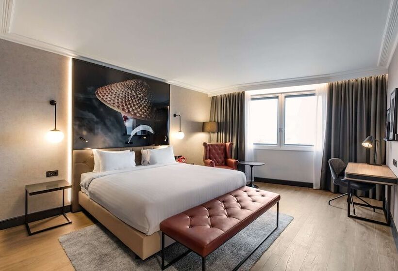 高级大房间, Radisson Red London Heathrow