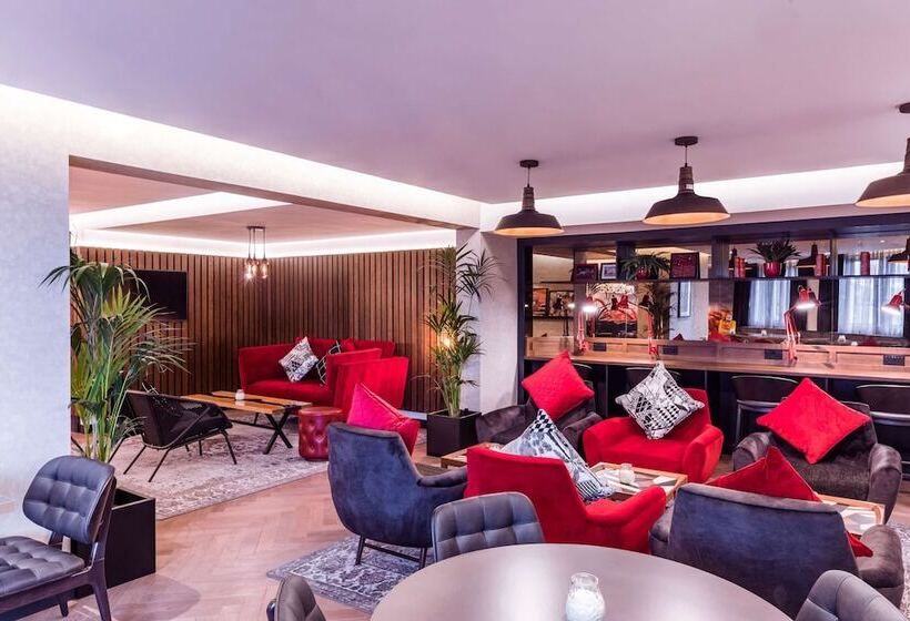 行政房间, Radisson Red London Heathrow