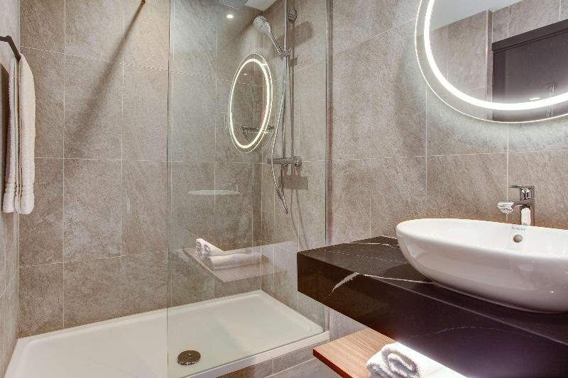 수피리어 룸, Radisson Red  London Heathrow
