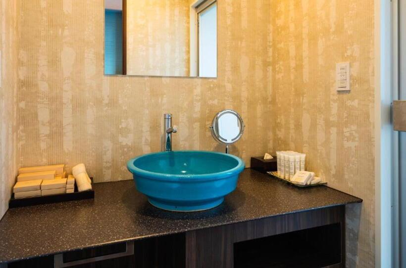 اتاق اجرایی سه نفره, Sansui Naha ryukyu Hot Spring Naminoueyu