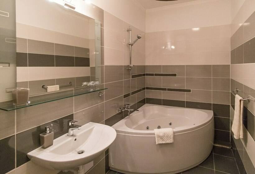 디럭스 스튜디오, Jr Luxury Guesthouse