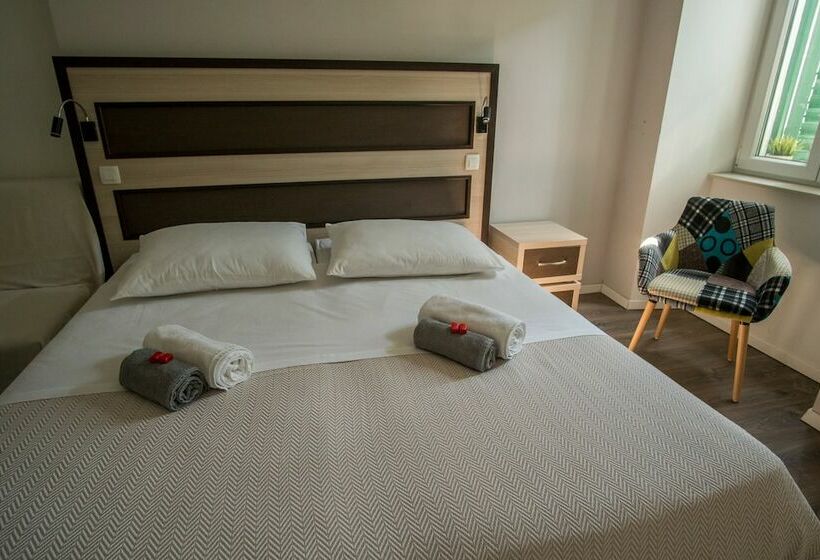 디럭스 스튜디오, Jr Luxury Guesthouse