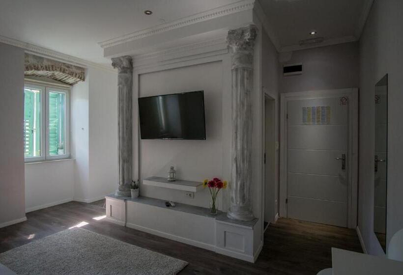 디럭스 스튜디오, Jr Luxury Guesthouse