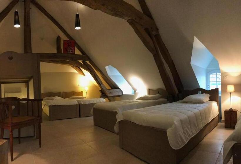 מיטה בחדר משותף, L'auberge De Treigny