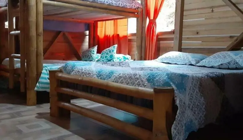 ファミリールーム, La Casa Del Bosque Via Saladito