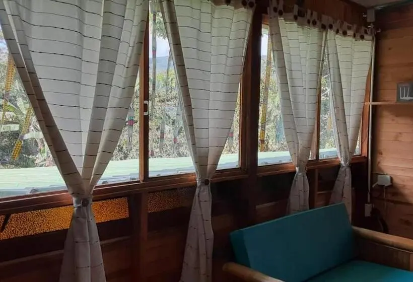 バルコニー付きスタンダードルーム, La Casa Del Bosque Via Saladito