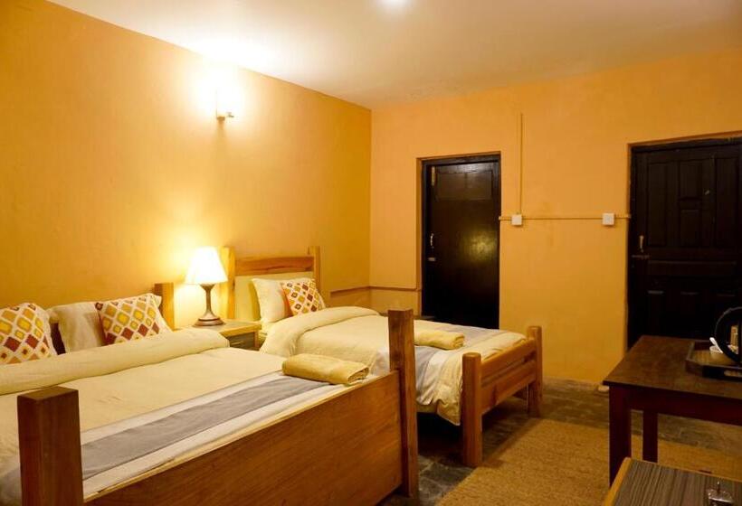 اتاق استاندارد سه نفره, Depche Village Resort