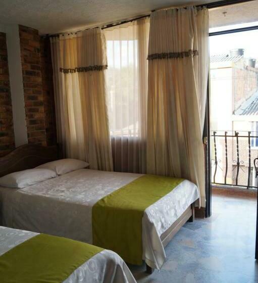 חדר סטנדרט, Engatama