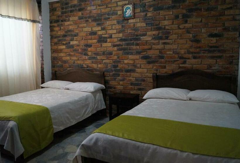 חדר סטנדרט, Engatama