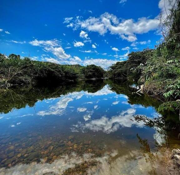 בקתת חדר, Engatama
