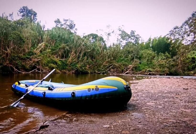 בקתת חדר, Engatama