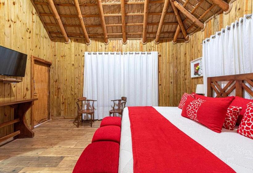 جناح سوبيريور, Vista De águilas Ecolodge