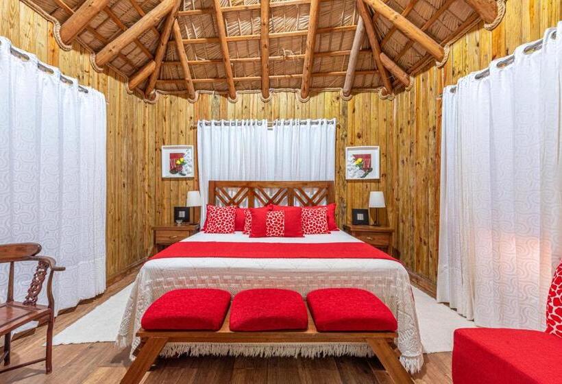 جناح سوبيريور, Vista De águilas Ecolodge