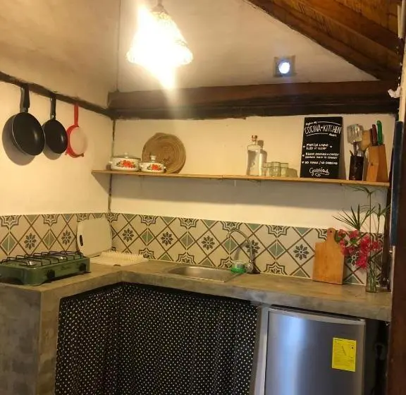 バルコニー付きスタンダードステューディオ, Hostal Los Orishas