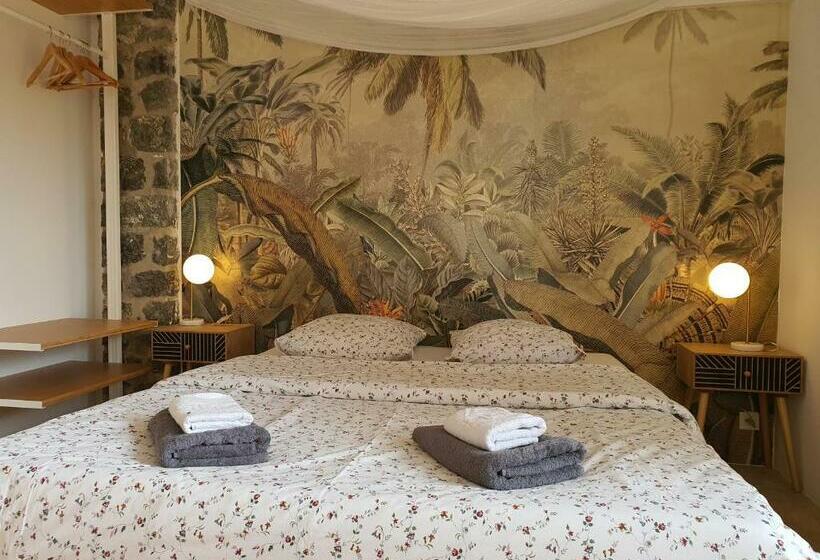 غرفة قياسية مزوَّدة بتراس, K.n.c.1601