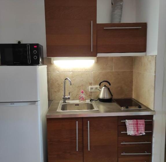 إستوديو قياسى, K.n.c.1601