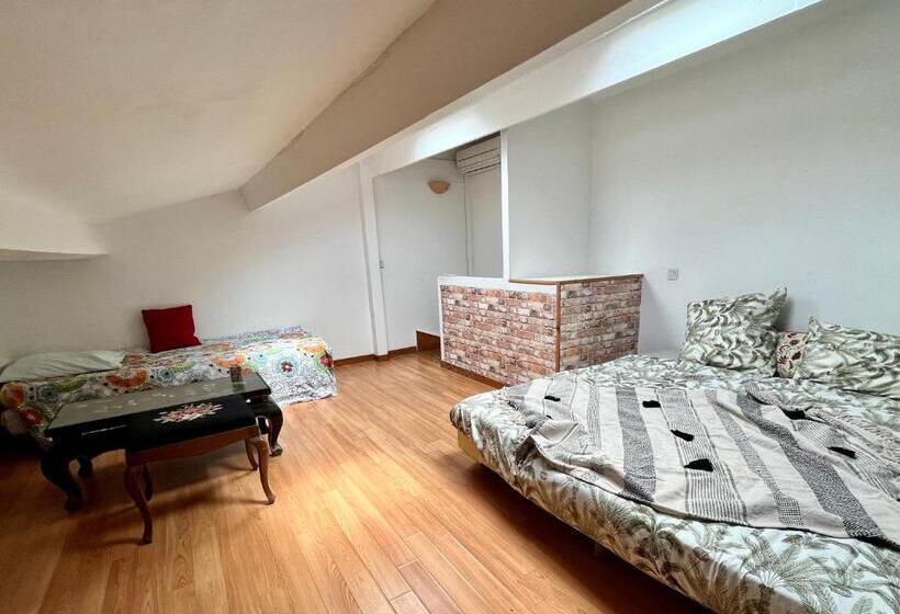 غرفة أساسية ثلاثية, K.n.c.1601