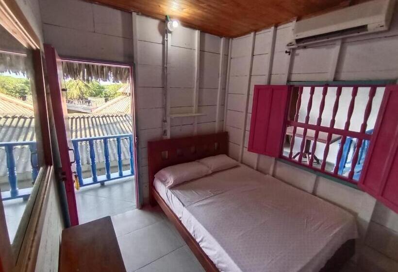 חדר סטנדרט לארבעה, Milimar Hostal