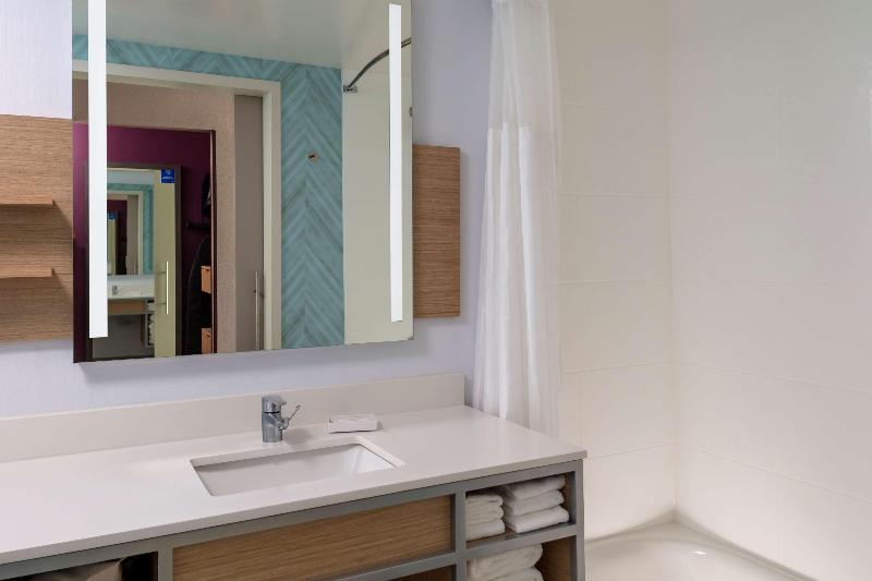 غرفة قياسية سرير كينج, Hilton Garden Inn Ocala Downtown