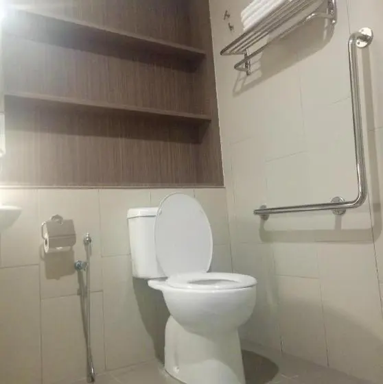 Deluxe-huone Soveltuu Liikuntarajoitteisille, U Design Hotel Bukit Mertajam